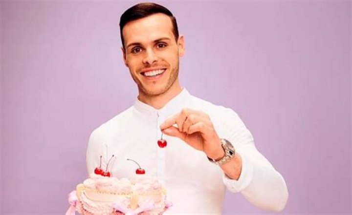 Amaury Guichon Height, Weight, Net Worth, Age, Birthday, Wikipedia, Who, Instagram, Biography