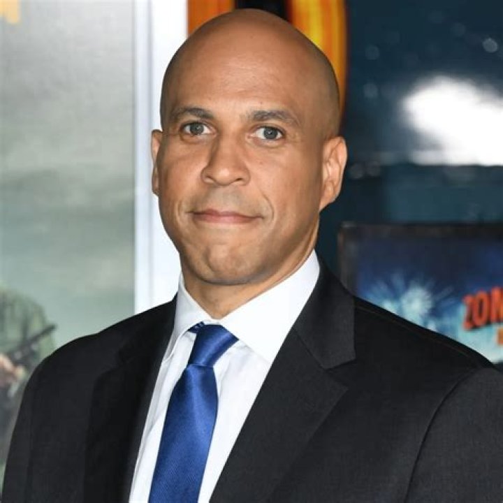 Charles Booker Height, Weight, Net Worth, Age, Birthday, Wikipedia, Who, Nationality, Biography