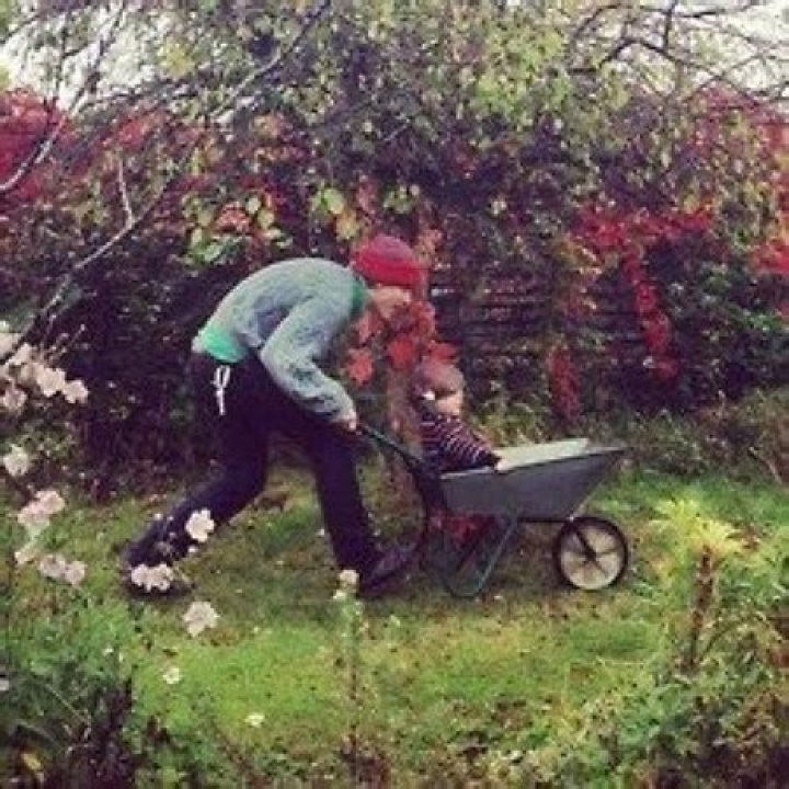 Johnny Flynn And His Wife Beatrice Minns Have Three Children – Everything To Know About The Couple