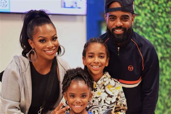 Kandi Kisky Height, Weight, Net Worth, Age, Birthday, Wikipedia, Who, Nationality, Biography