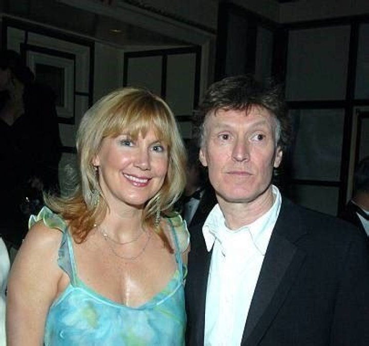 Steve Winwood is Married to Wife: Eugenia Crafton Winwood. Kids.
