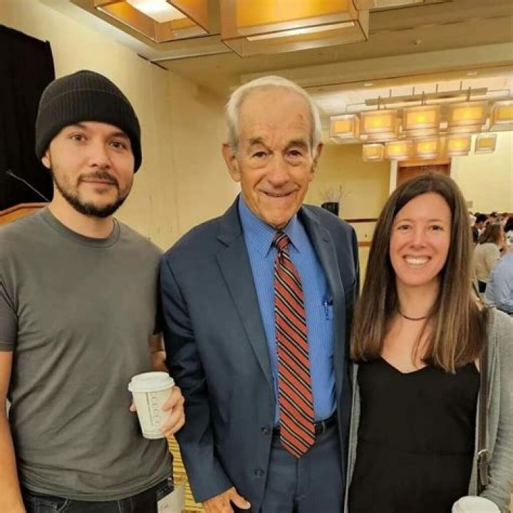 Tim Pool Height, Weight, Net Worth, Age, Birthday, Wikipedia, Who, Nationality, Biography